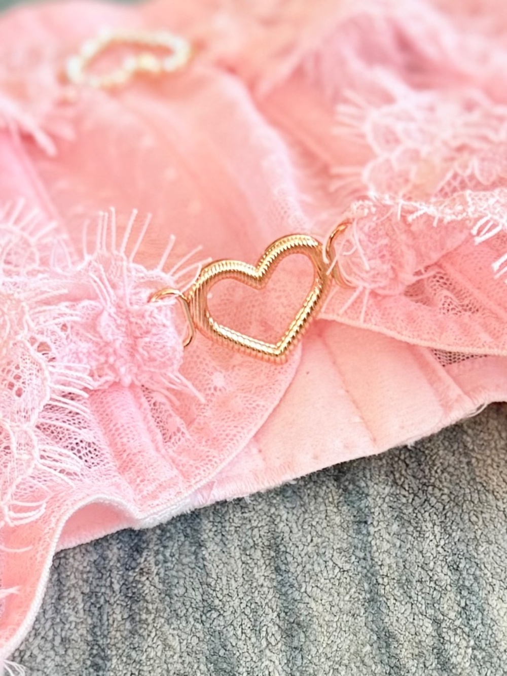 Victoria’s Secret Pink Lace Corset Top Heart Rhinestone Bustier Small - Picture 5 of 9